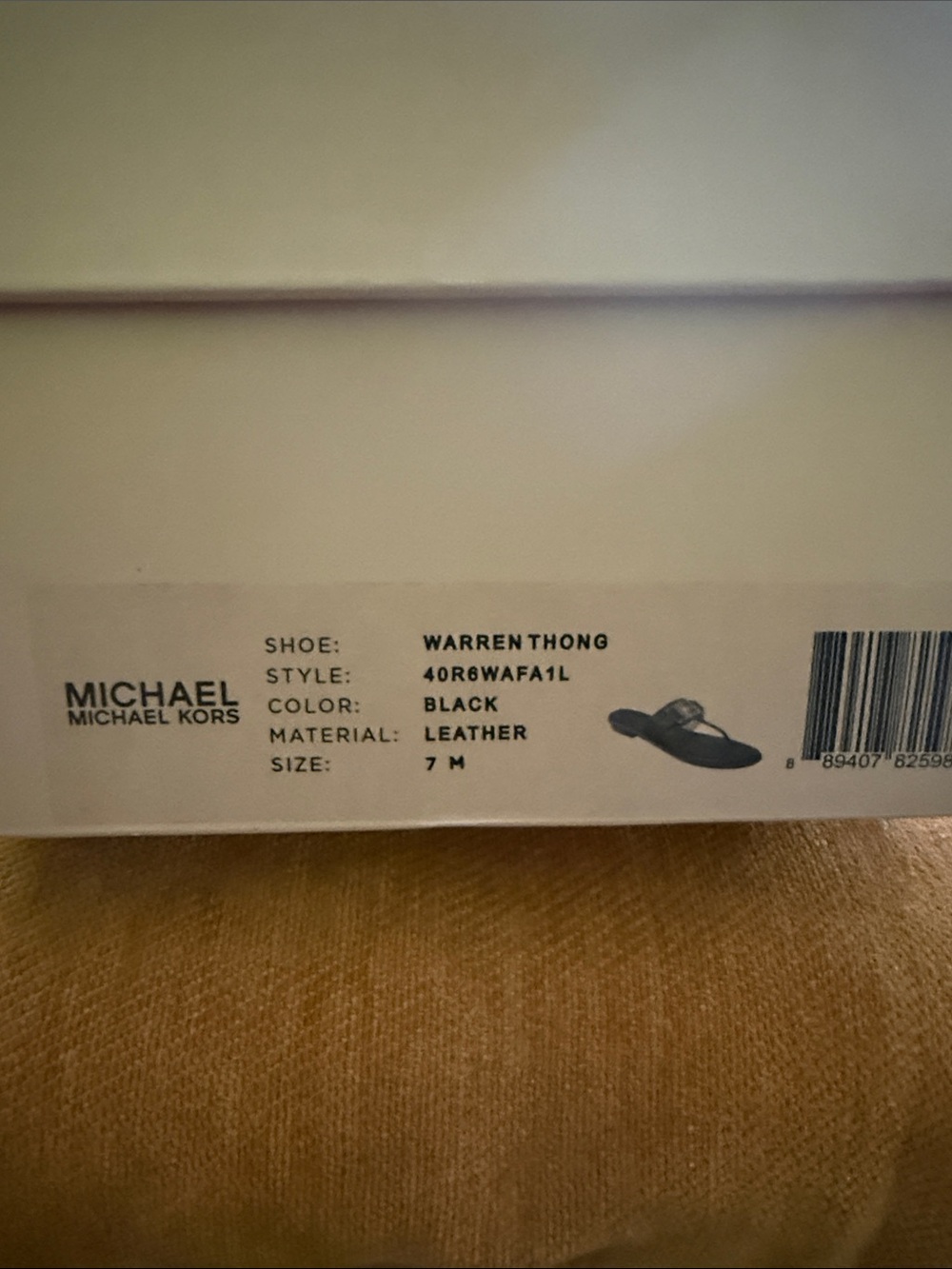 Michael Kors Black Warren Thong Leather Sandals - Picture 5 of 5